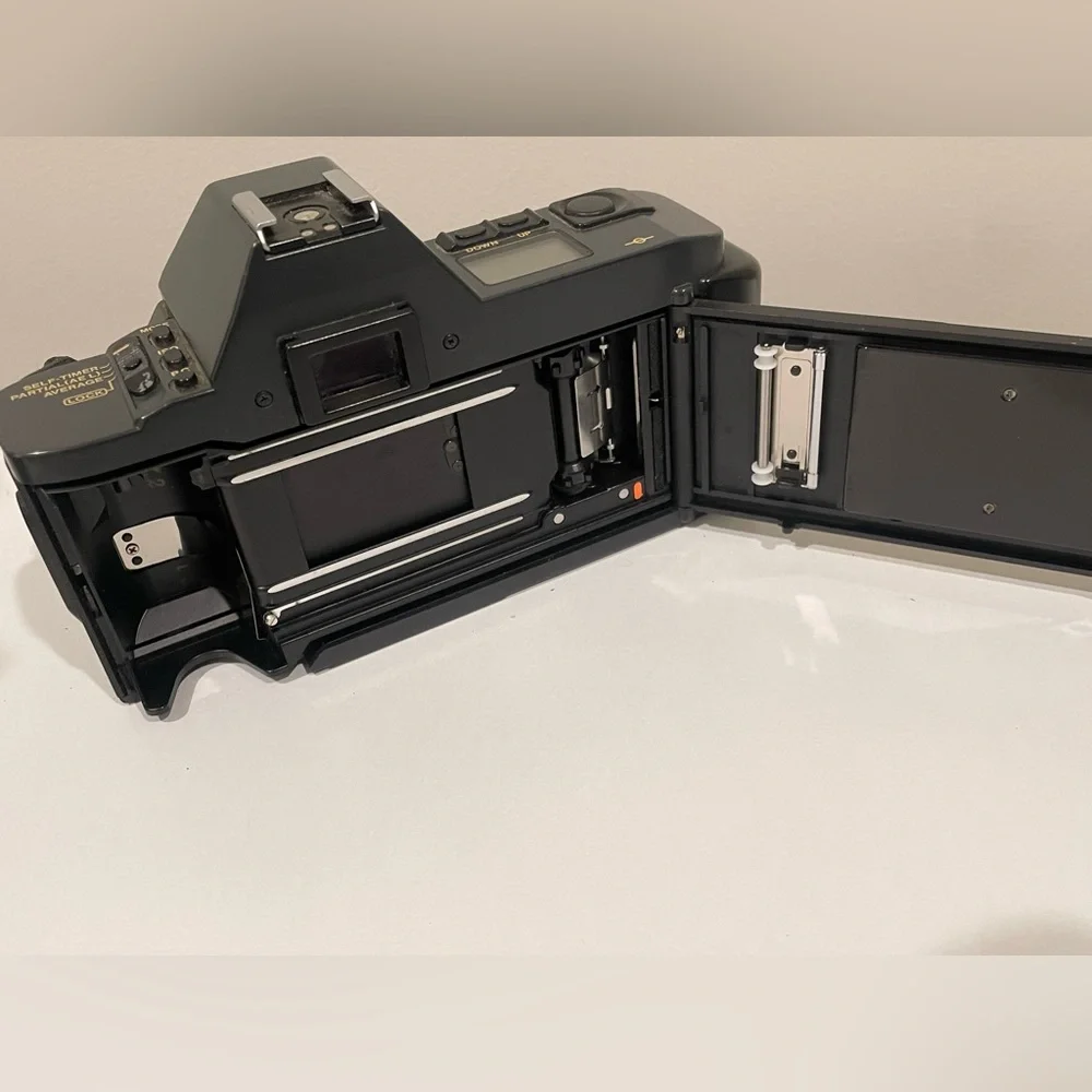 Canon T70 camera **tested**